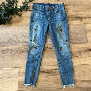 RARE Vintage Lucky Brand Ava Crop Denim Floral Embroidered Jeans Size 0/25